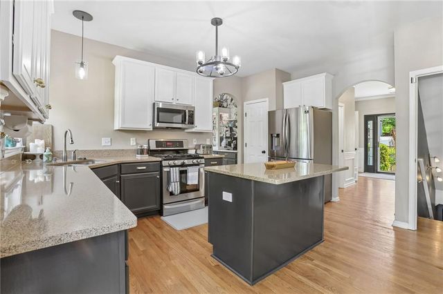 3129 Brookeview Lane NW, Kennesaw, GA 30152