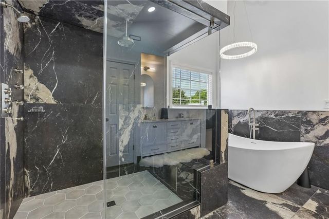 3129 Brookeview Lane NW, Kennesaw, GA 30152