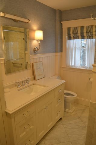 10 Berwick Rd, Lexington, MA 02420