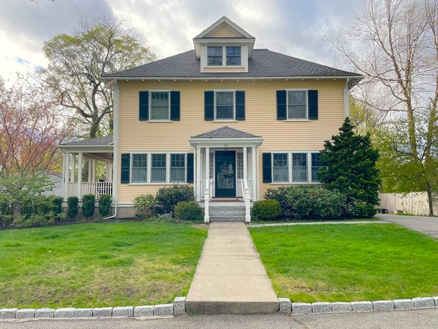 10 Berwick Rd, Lexington, MA 02420