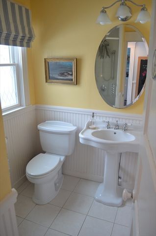 10 Berwick Rd, Lexington, MA 02420