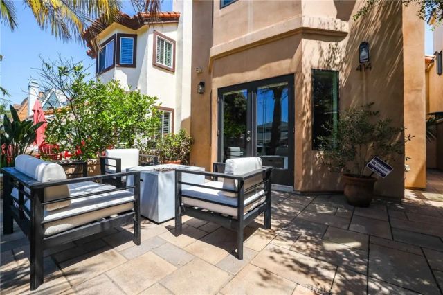 414 12th, Huntington Beach, CA 92648