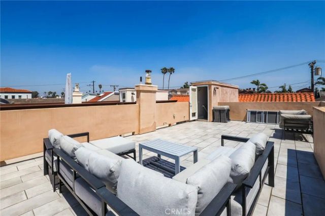 414 12th, Huntington Beach, CA 92648