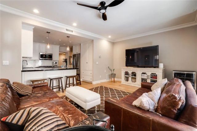 414 12th, Huntington Beach, CA 92648