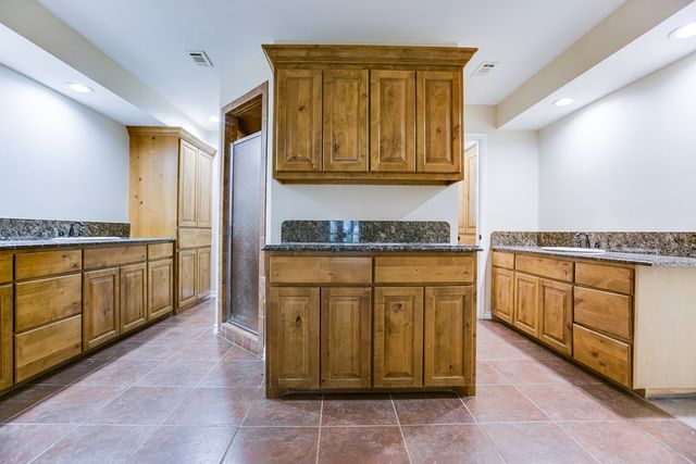 302 McKee Lane, San Angelo, TX 76904