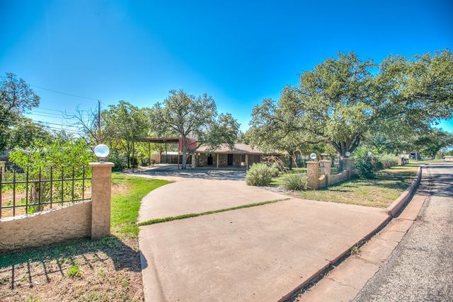302 McKee Lane, San Angelo, TX 76904