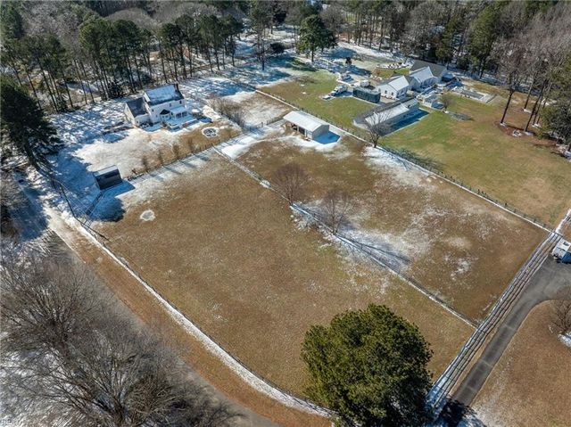 1 Croaker CIR, Williamsburg, VA 23188