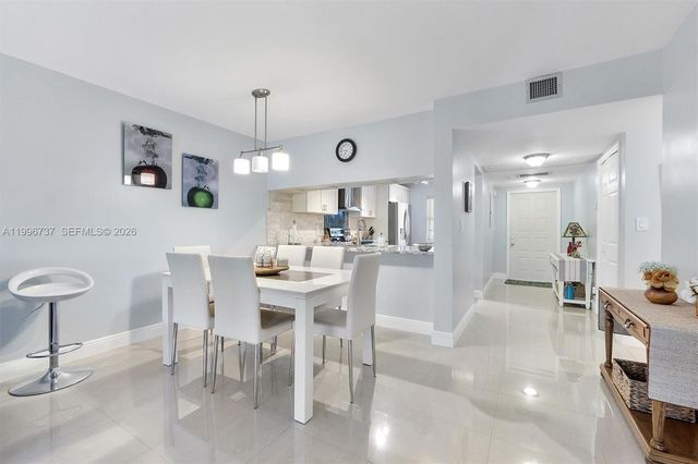 3503 Oaks Way 308, Pompano Beach, FL 33069