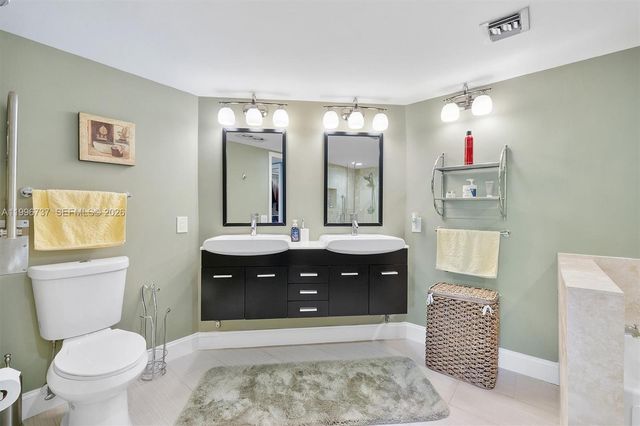 3503 Oaks Way 308, Pompano Beach, FL 33069