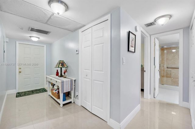 3503 Oaks Way 308, Pompano Beach, FL 33069