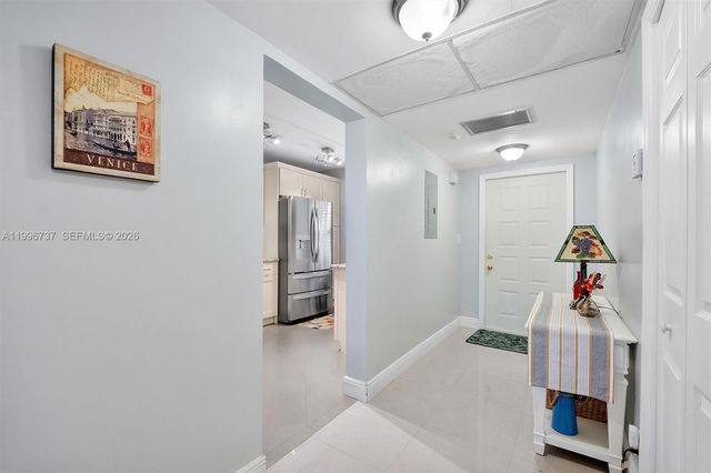 3503 Oaks Way 308, Pompano Beach, FL 33069