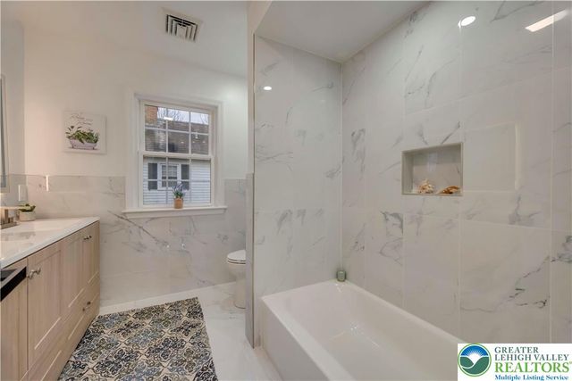 525 North Main Street, Allentown City, PA 18104