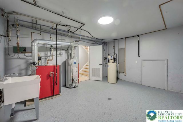 525 North Main Street, Allentown City, PA 18104