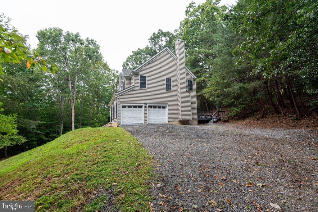 Image 1 of property listing at 1780 RUDOLPH LN, Lusby, MD 20657