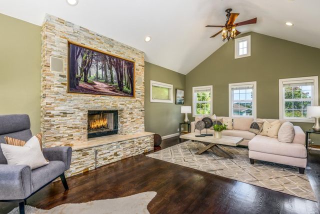 49 W Summit Drive, Redwood City, CA 94062
