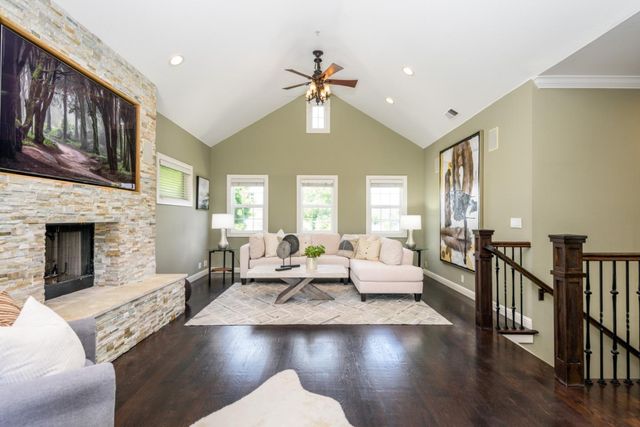49 W Summit Drive, Redwood City, CA 94062