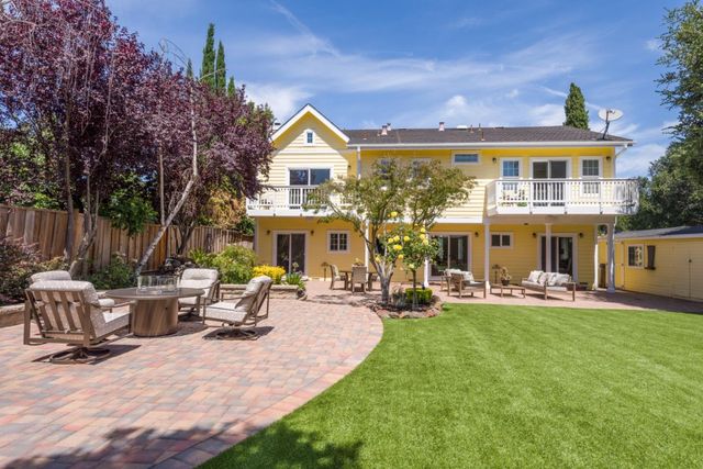 49 W Summit Drive, Redwood City, CA 94062