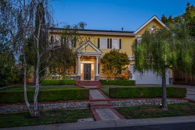 49 W Summit Drive, Redwood City, CA 94062