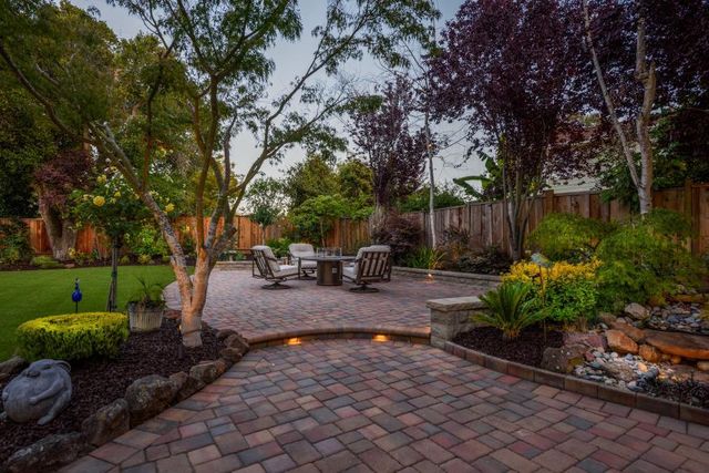 49 W Summit Drive, Redwood City, CA 94062