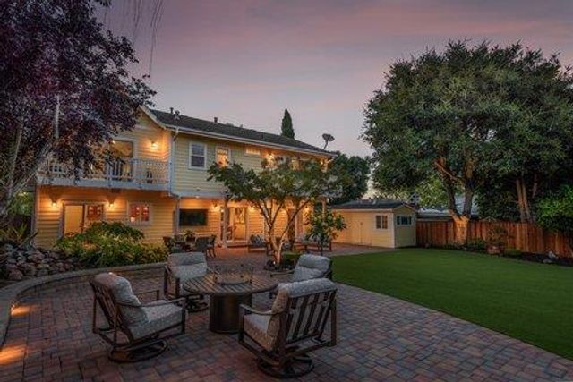 49 W Summit Drive, Redwood City, CA 94062