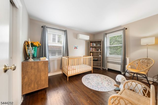 19 Robertson Rd, West Orange Twp., NJ 07052