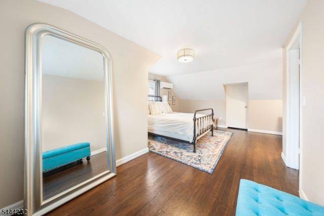 19 Robertson Rd, West Orange Twp., NJ 07052