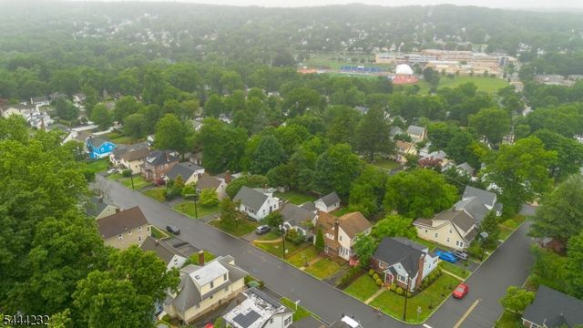 19 Robertson Rd, West Orange Twp., NJ 07052