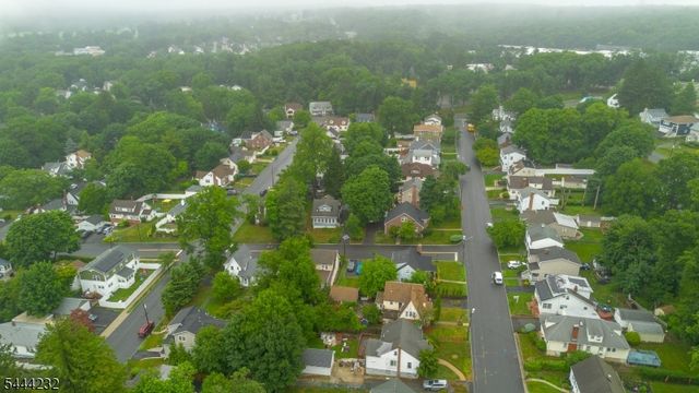 19 Robertson Rd, West Orange Twp., NJ 07052