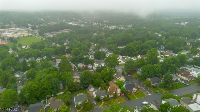 19 Robertson Rd, West Orange Twp., NJ 07052
