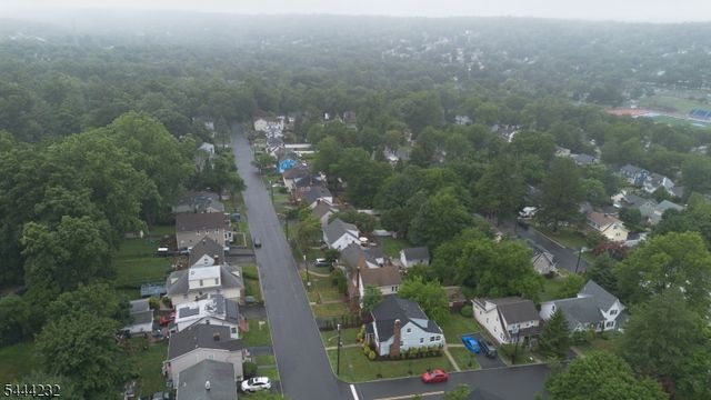 19 Robertson Rd, West Orange Twp., NJ 07052