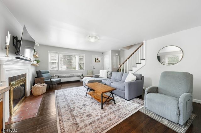 19 Robertson Rd, West Orange Twp., NJ 07052