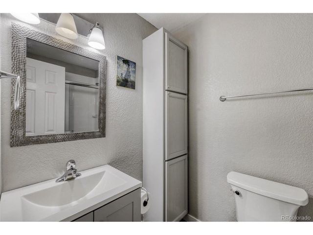 857 S Van Gordon Ct I204, Lakewood, CO 80228