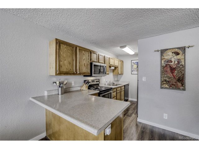 857 S Van Gordon Ct I204, Lakewood, CO 80228