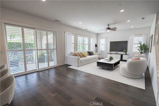 20551 Arden Place, Saugus, CA 91350
