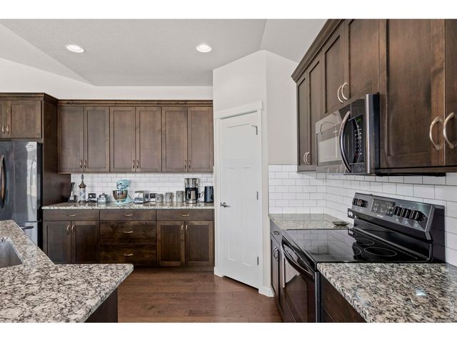 7102 Silver Ct, Timnath, CO 80547