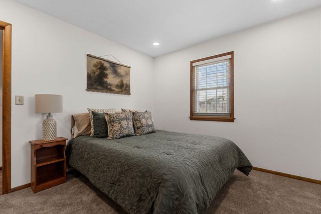 40 Bluff Lane, Shell Knob, MO 65747