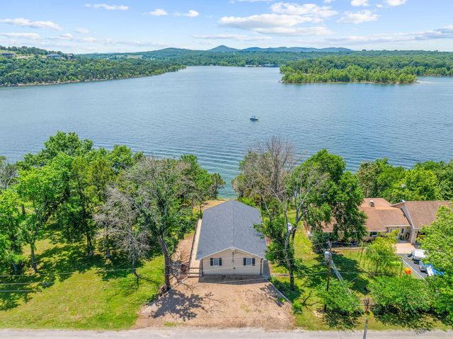 40 Bluff Lane, Shell Knob, MO 65747