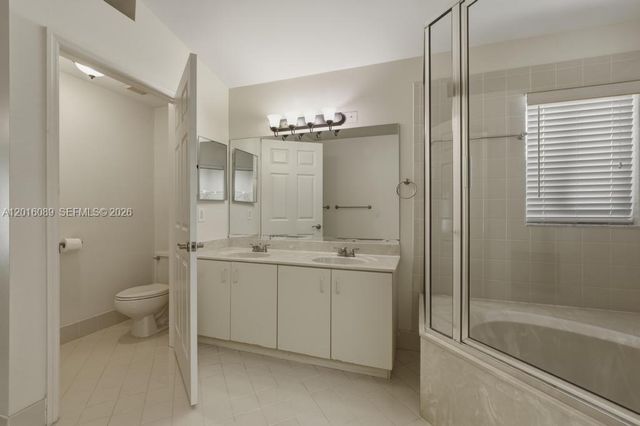 12511 NW 10th St, Sunrise, FL 33323