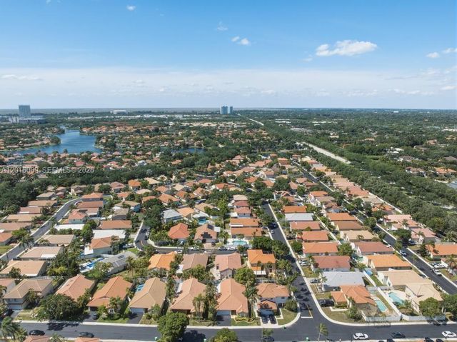 12511 NW 10th St, Sunrise, FL 33323