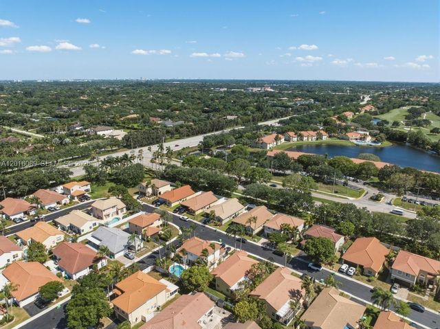 12511 NW 10th St, Sunrise, FL 33323