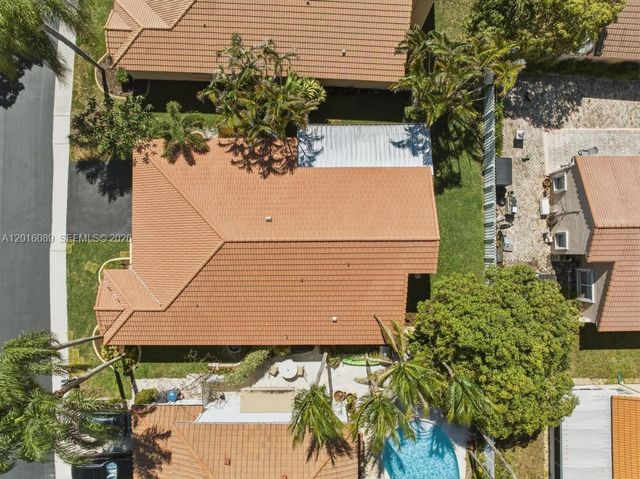 12511 NW 10th St, Sunrise, FL 33323