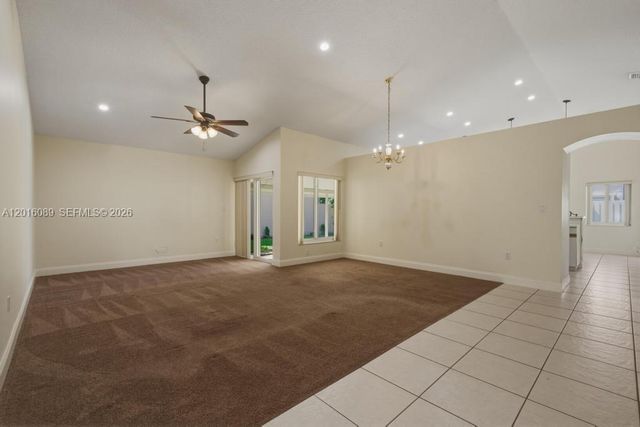 12511 NW 10th St, Sunrise, FL 33323