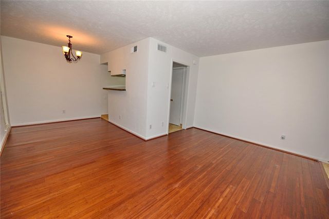 4317 Hartford Street 107, Dallas, TX 75219