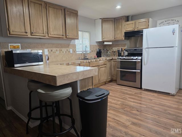 6201 Wible Road 25, Bakersfield, CA 93313