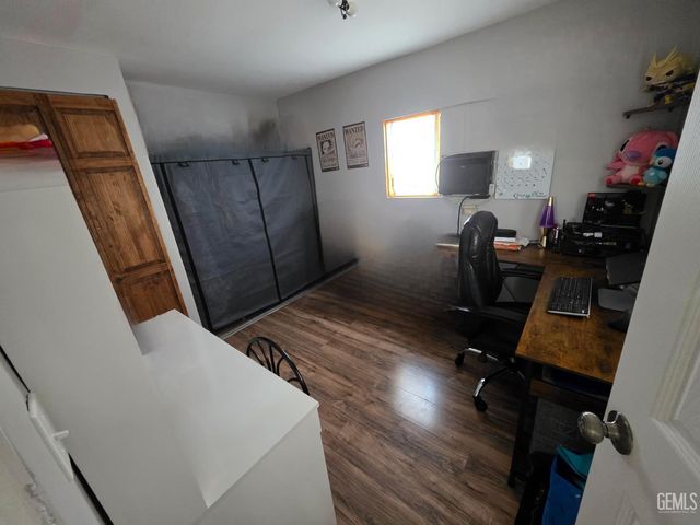 6201 Wible Road 25, Bakersfield, CA 93313