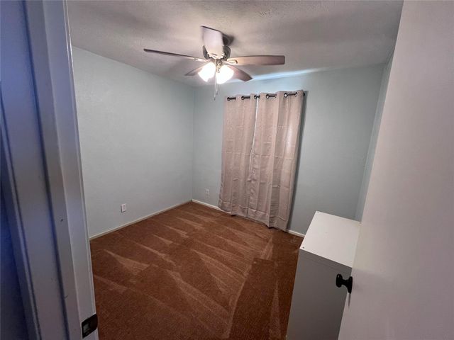 7 Flounder Circle, Freeport, TX 77541