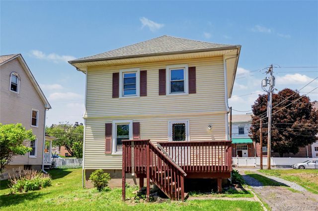8 Eastview Avenue, Brewster, NY 10509