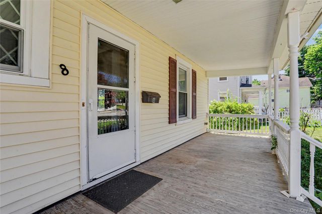 8 Eastview Avenue, Brewster, NY 10509