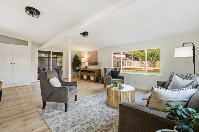 4317 Dennis Way, Sacramento, CA 95821