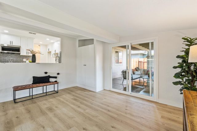 4317 Dennis Way, Sacramento, CA 95821